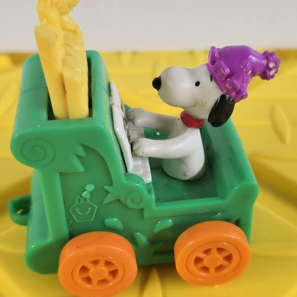 Vintage 1972 Snoopy Mcdonalds Toy - Picture 3 of 4